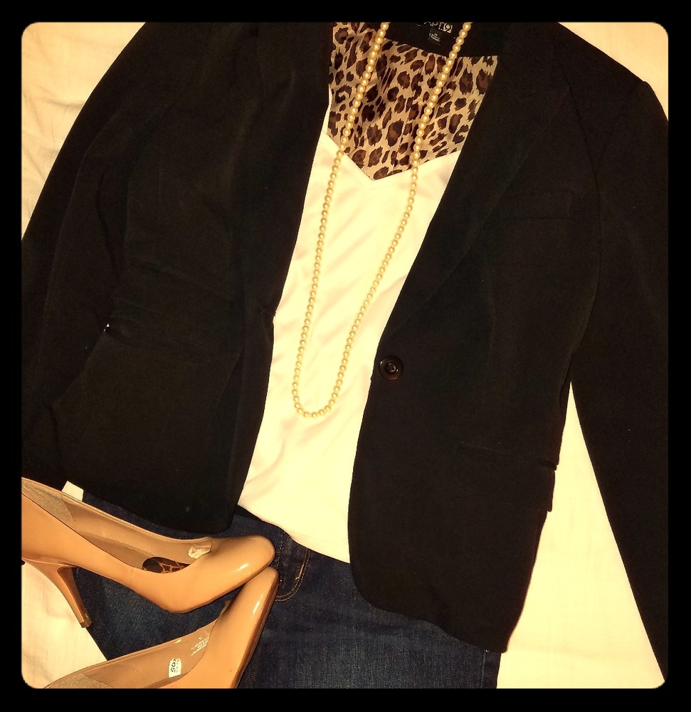 Apt 9 Blazer